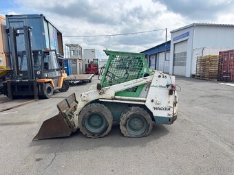 Kolový smykový nakladač Bobcat 741, nefunkční hydraulika - 4