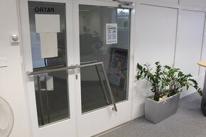 PRONÁJEM OBCHODNÍCH PROSTOR V CENTRU PROSTĚJOVA - 722771111 - 4