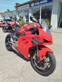 Ducati Panigale V4, POUZE 1 121 KM, NOVÁ V ČR, STAV NOVÉ - 4