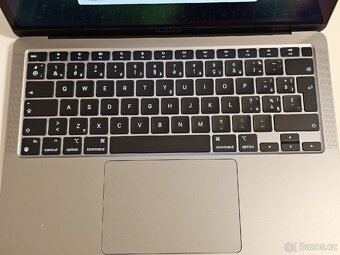 Apple MacBook Air 13" (M1, 2020) 512GB - 4