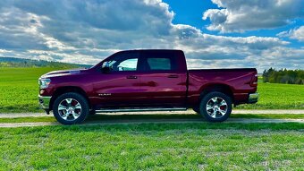 RAM 1500 Laramie 5.7 HEMI eTorque – 2023 | Luxusní výbava - 4