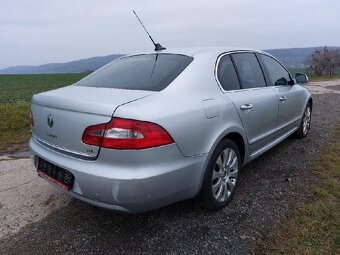 ŠKODA SUPERB II 2.0 TDI CR 125kW 4x4 ELEGANCE - 4
