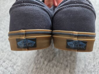 VANS - 4