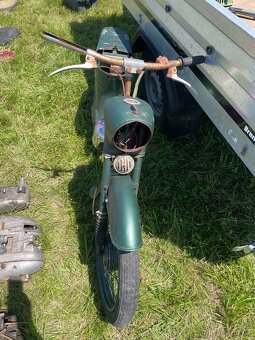 Jawa 555 Pařez pionýr + díly - 4