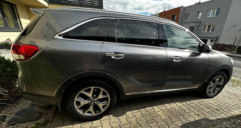 KIA SORENTO - 4