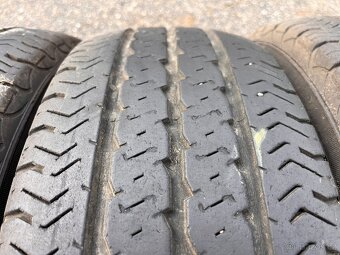 4x 205/65R16C 107/105T, PIRELLI CHRONO, LETNÍ - 60% - 4