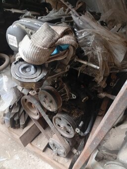 Prodám motor na Ford Focus 1,6i 2008 - 4