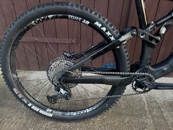 Celoodpruzene karbonove horske kolo velikost XL - 4