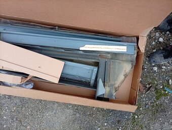 Střešní okna Velux 78x98 - 4