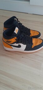 Nike Air Jordan 1 Yellow Toe - 4