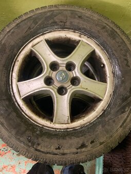 Prodám celoroční kola, na Hyundai Santafe - 4