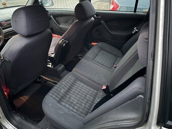 1 Škoda Octavia - 4