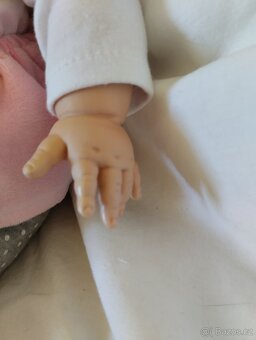 Značená vynilová holčička - 4