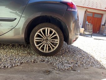 kola 195/55r16 - 4