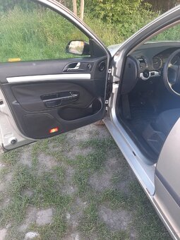 Prodam octavie comby motor 18tsi info na mobil - 4