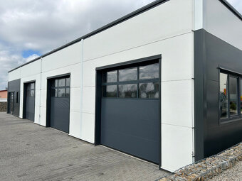 Stavební komerční pozemek 3000m2, novostavba haly u Brna D1 - 4