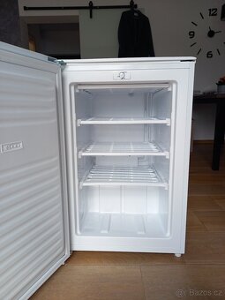 Mrazák Candy šuplíkový 82 l - 4