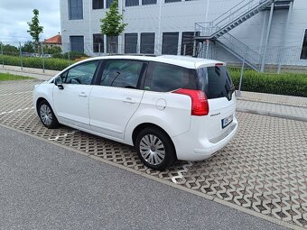 Peugeot 5008 2,0HDI 7míst TOP stav - 4