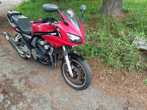 Yamaha fzs 600 Fazer - 4