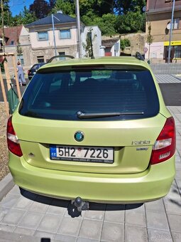 Prodám vozidlo ŠKODA FABIA 2 kombi 1,4 63 kw - 4