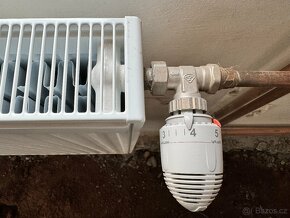 Prodám radiátory Korado Klasik + termostatické hlavice - 4
