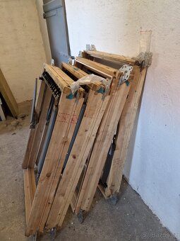 Střešní dřevěná okna VELUX - 4