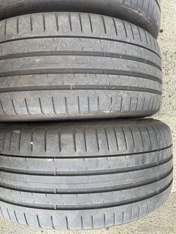 Pneu 245/40R19 - 4