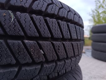 195/70 R15C zimní 2ks 9-10 mm + disk Transt - 4