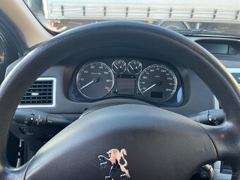 Prodám Peugeot 307 po faceliftu r. výroby 2006 - 4