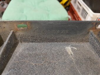 BMW E28 - kastlík spolujezdce - 4