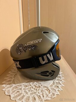 prodám lyžařskou přilbu a lyžáky - 4