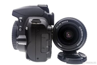 Zrcadlovka Nikon D3000 + 18-55mm - 4