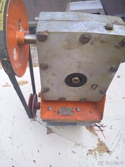 Motor s převodovkou - 4