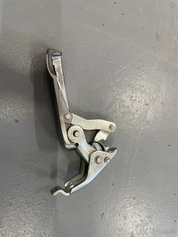 Piaggio Vespa GTS 125/300 - levá stupačka - 4