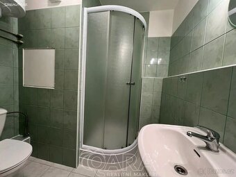 Pronájem bytu 1+kk 24 m² Chroboly - 4