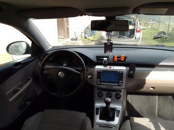 VW Passat B6 - 4