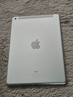 Apple iPad 6. generace 32 Cellular - 4