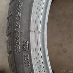 225/40/19 zimni - 4