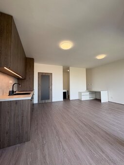 Pronájem bytu 2+kk 57 m² s garáží v Třebíči - 4