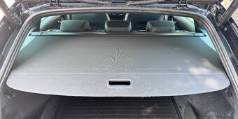 Výsuvná roleta do kufru Škoda Octavia IV - 4