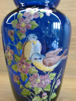 Váza z modrého kobalt. skla–jediný kus. Neexistuje více ks. - 4