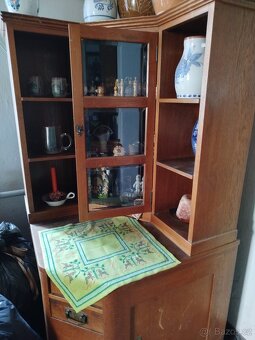 Starožitný nábytek - 4