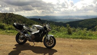 Aprilia Tuono 1000R - 4