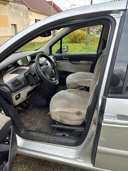 Citroen C8 2.2 HDi - 4