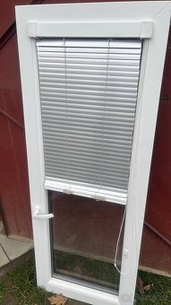 Dvojdílné okno + příslušenství 113x144cm - 4