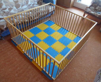 Dřevěná dětská ohrádka - 4