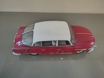 Tatra 603 1:8 deagostini - 4