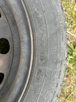 Pneu Peugeot 206 - 4