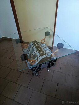 Nabízím výrobu konferenčního stolku z bloku motoru. - 4
