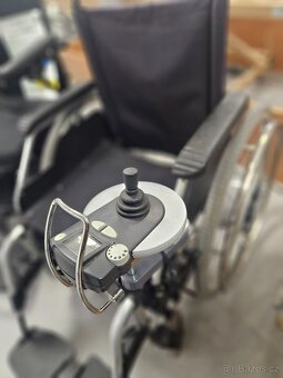 Skládací elektrický vozík invalidní Alber E-Fix - 4